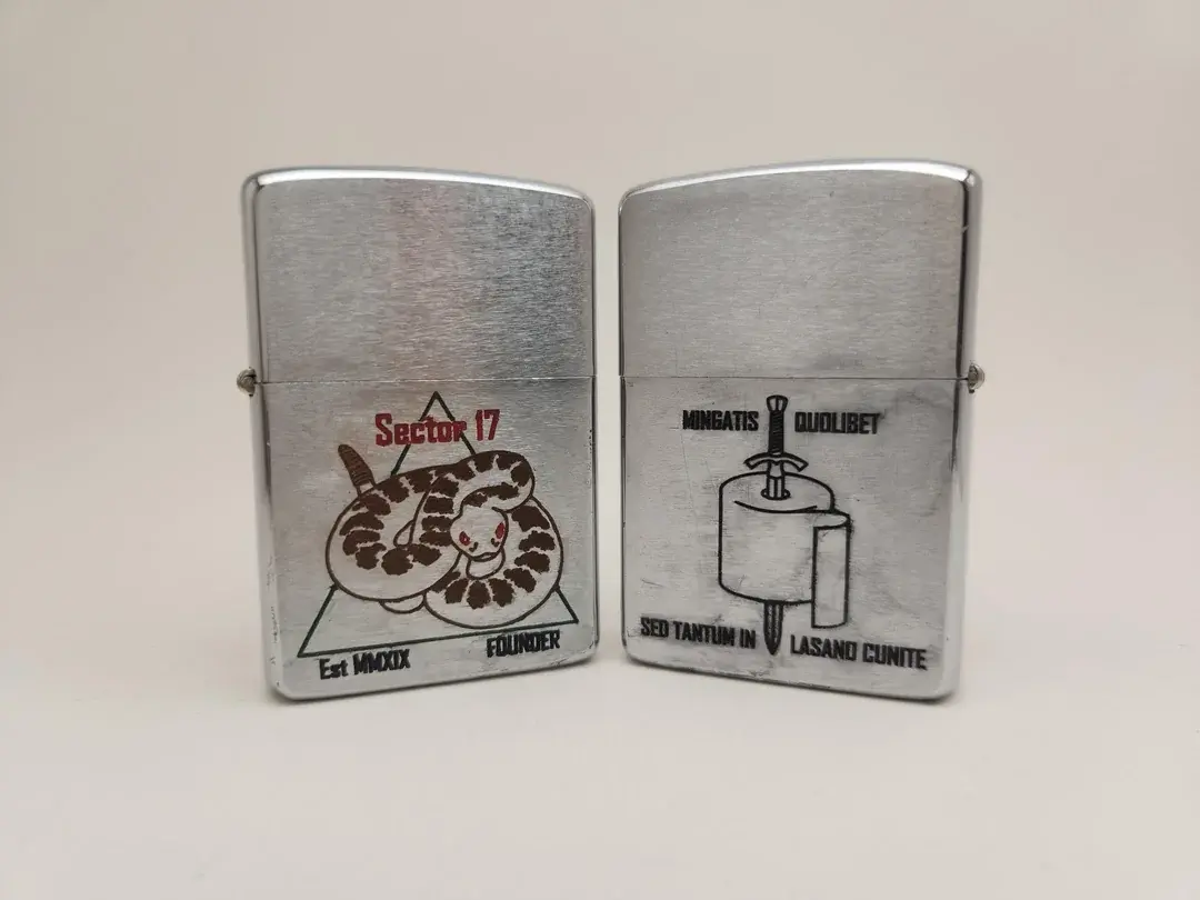 Wie entfernt man Farbe von Feuerzeugen