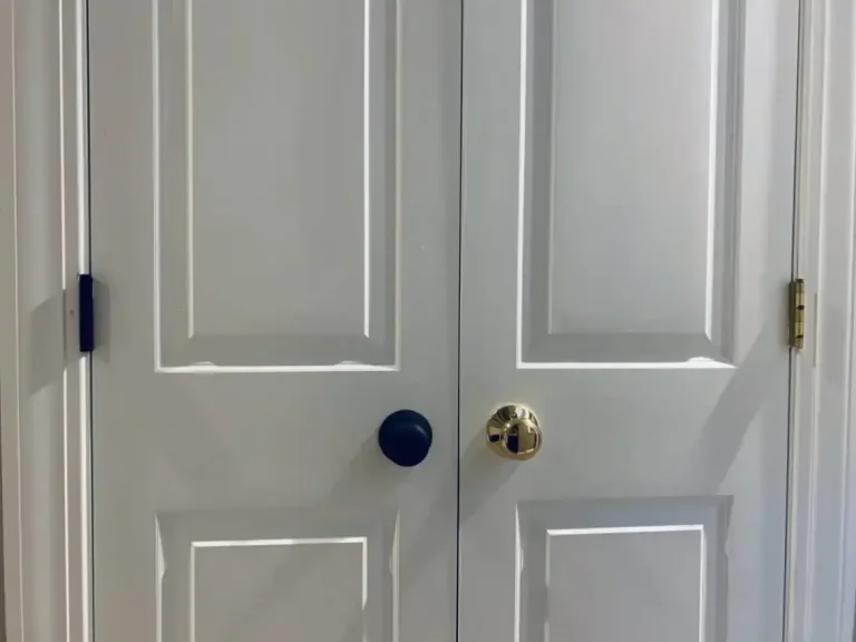 Wie lackiert man Türknöpfe